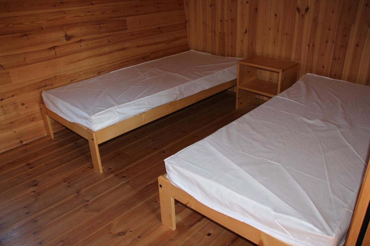 Camping Des Lacs*** Villa Celles-sur-Plaine Buitenkant foto