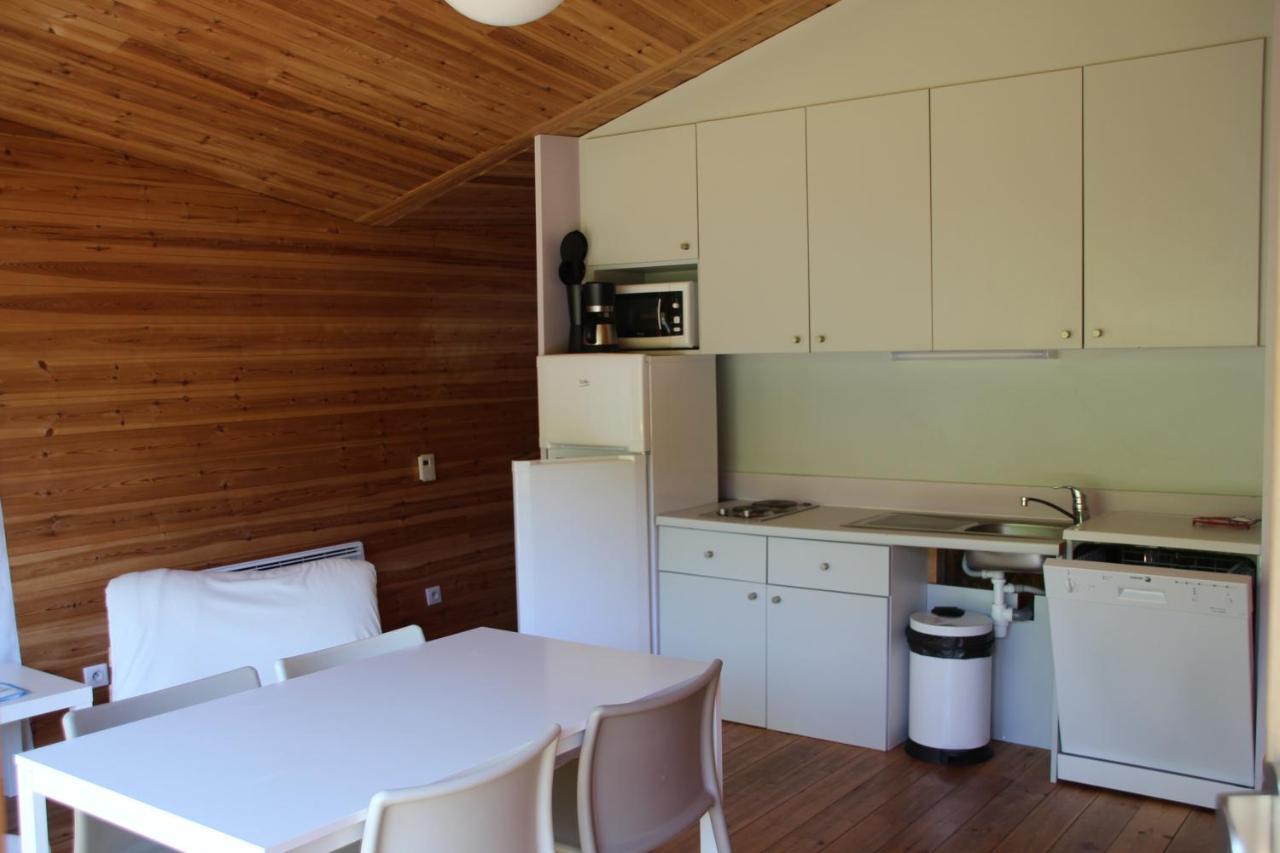 Camping Des Lacs*** Villa Celles-sur-Plaine Buitenkant foto