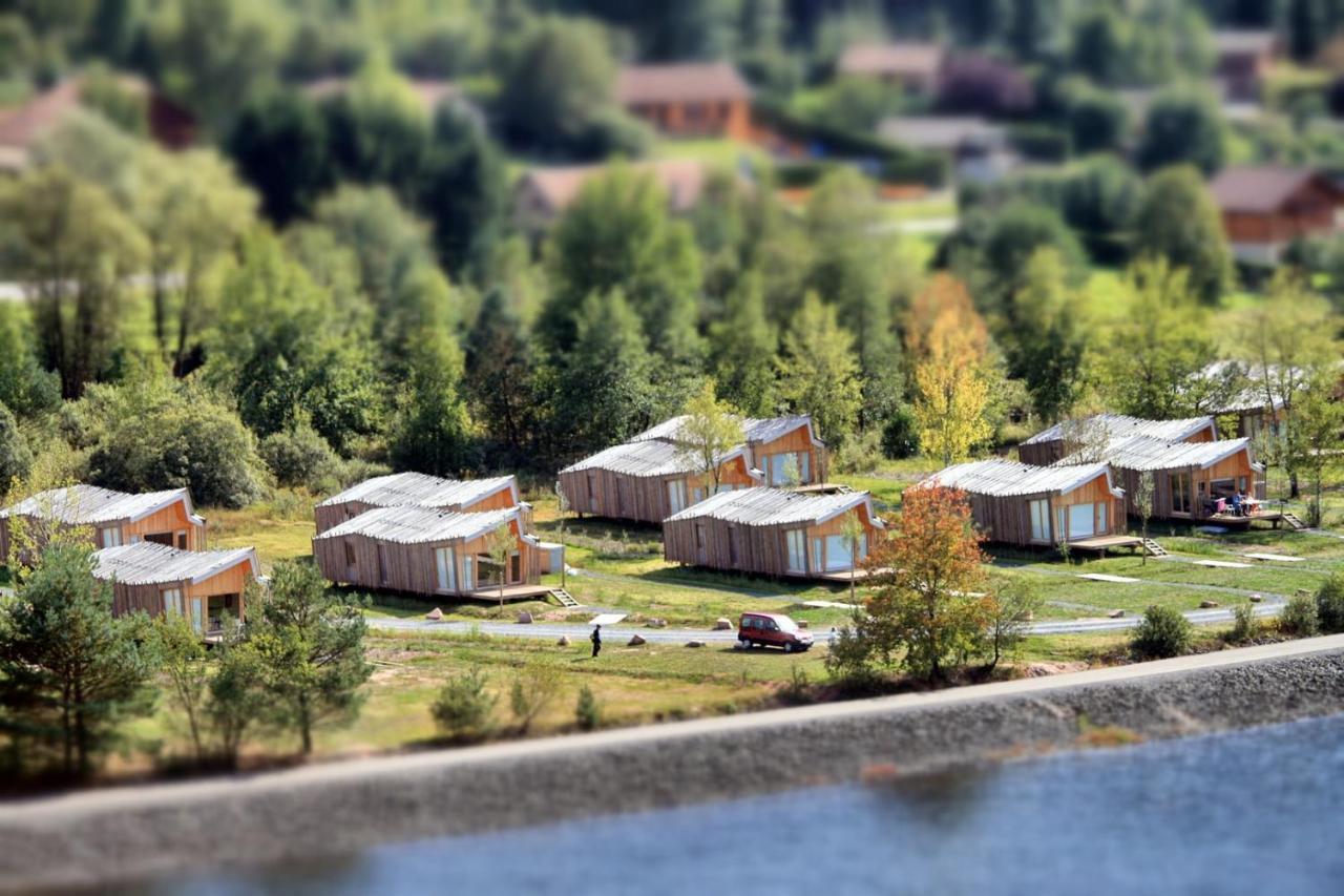 Camping Des Lacs*** Villa Celles-sur-Plaine Buitenkant foto